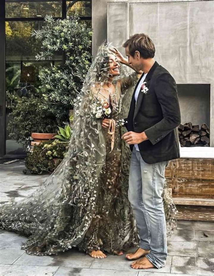 Uncovering The Private Life: Nicole Shanahan's First Marriage
